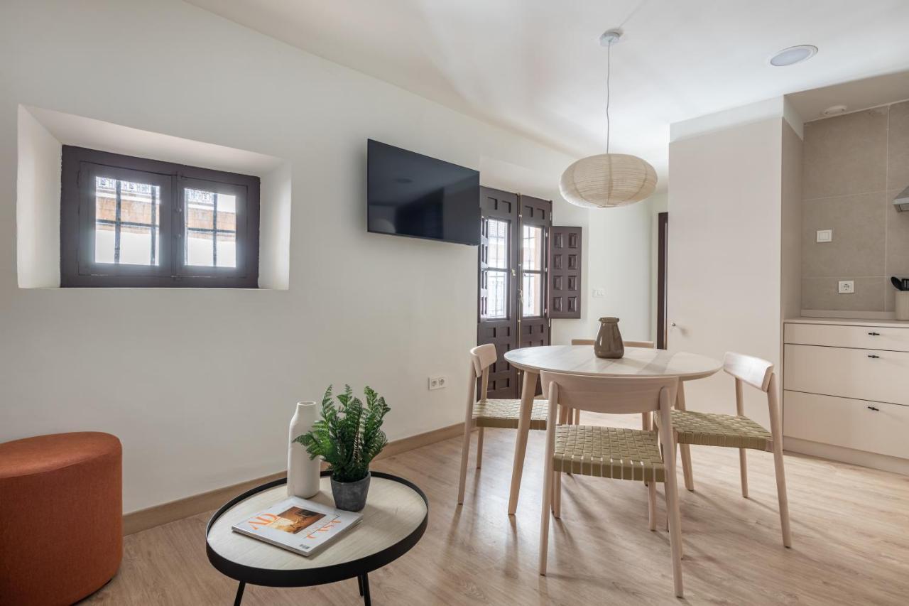 Apartamentos Libere Malaga La Merced Εξωτερικό φωτογραφία